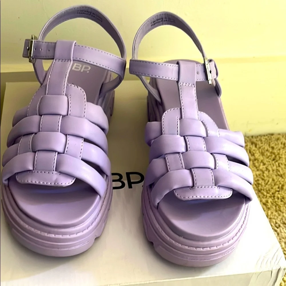 BP Purple Platform Jelly Sandals with Woven Design - Picture 1 of 4